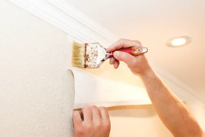 Pose de papier peint à Mantallot — revêtements muraux et toiles de verre